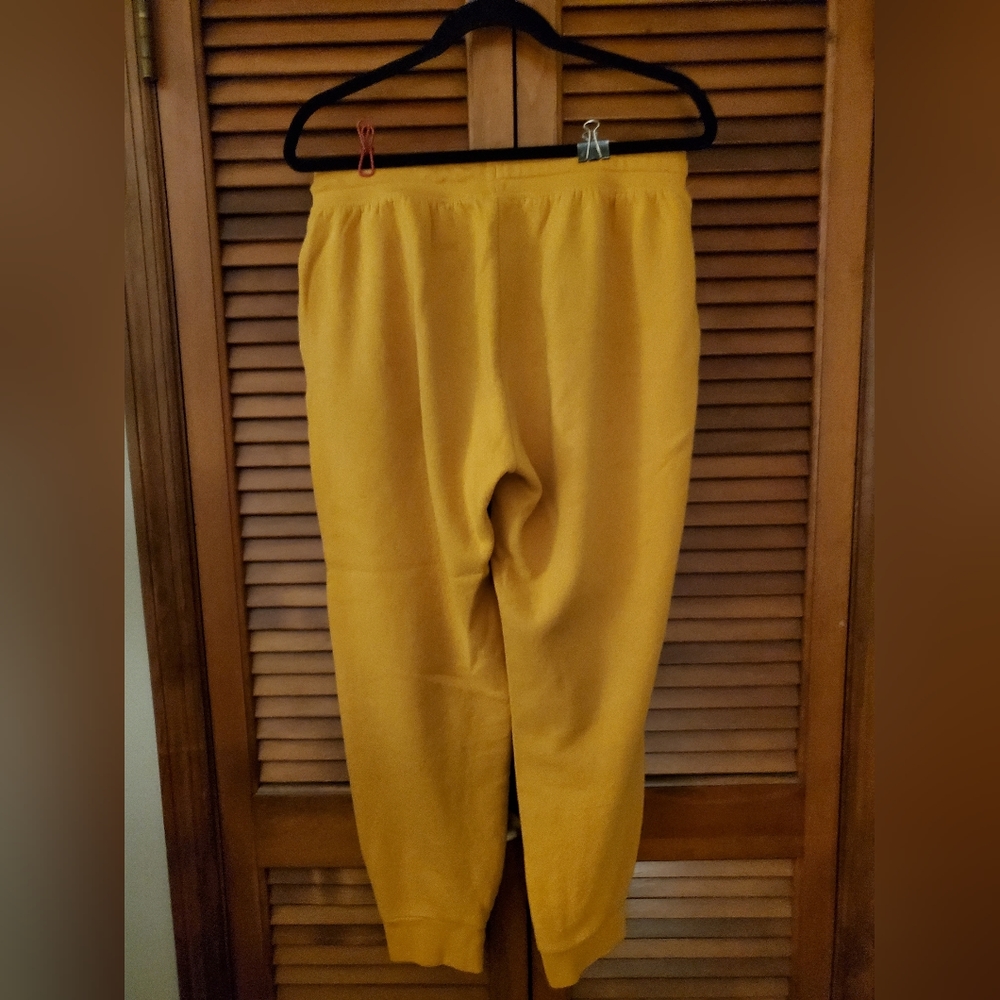 Sweatpants - Picture 2 of 3